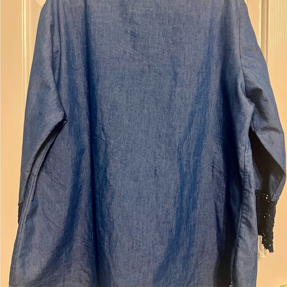 Sabrina Lauren NY Womens Top XL Blue Peasant Boho Tunic Embroidred Pleated Denim - Picture 4 of 5
